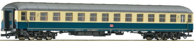 Passenger car 2nd class operated by German Bunderswehr<br /><a href='images/pictures/Roco/226846.jpg' target='_blank'>Full size image</a>